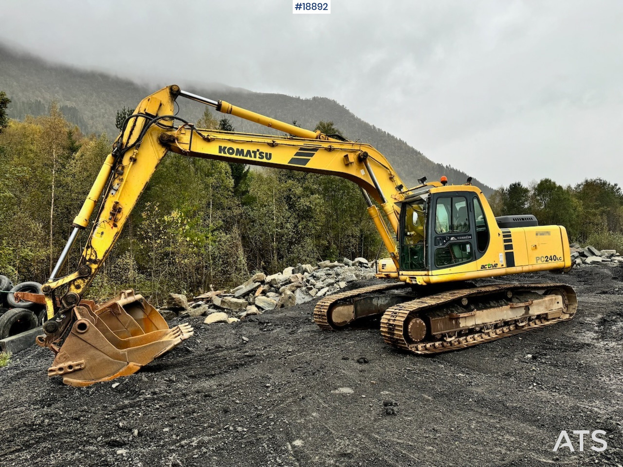Komatsu PC240LC-6K - Экскаватор: фото 2 Komatsu PC240LC-6K - Экскаватор: фото 2