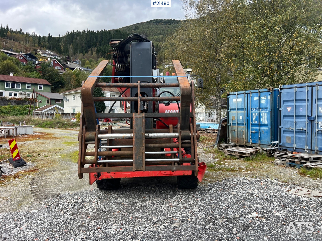 Manitou MRT2540 m/ radiostyring, mannskapskorg, 2 sett pallegafler, jibb med vinsj (1.5 tonn) - Телескопический погрузчик: фото 3 Manitou MRT2540 m/ radiostyring, mannskapskorg, 2 sett pallegafler, jibb med vinsj (1.5 tonn) - Телескопический погрузчик: фото 3