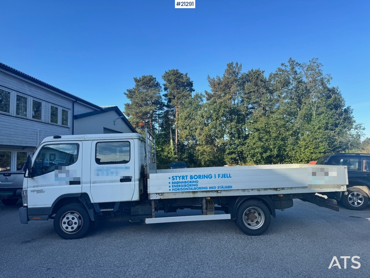 Mitsubishi Fuso Canter - Грузовик бортовой/ Платформа: фото 3 Mitsubishi Fuso Canter - Грузовик бортовой/ Платформа: фото 3