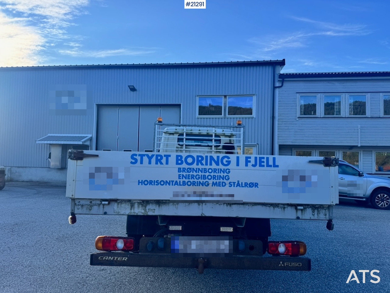 Mitsubishi Fuso Canter - Грузовик бортовой/ Платформа: фото 5 Mitsubishi Fuso Canter - Грузовик бортовой/ Платформа: фото 5