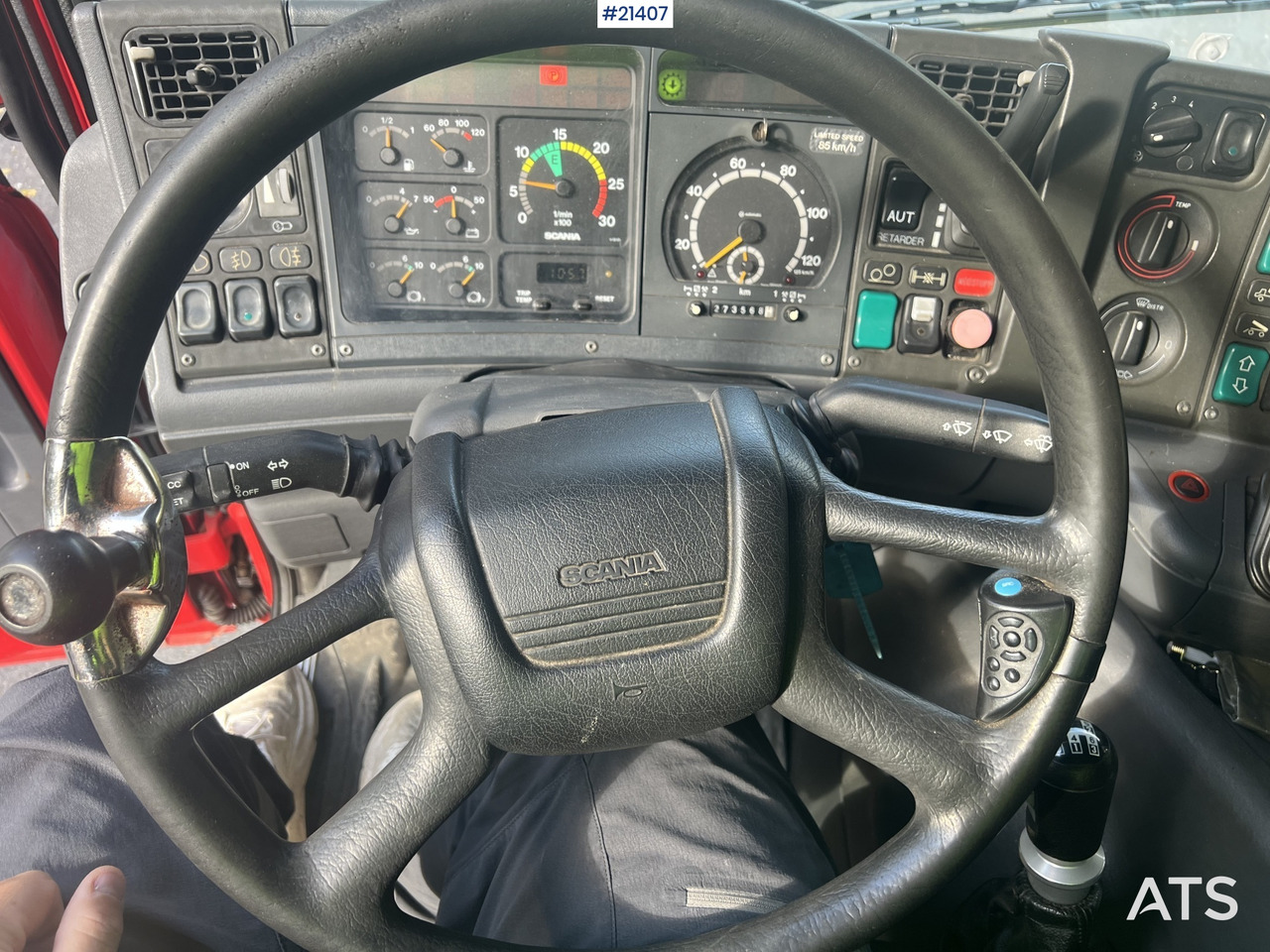 Самосвал Scania P124G: фото 31