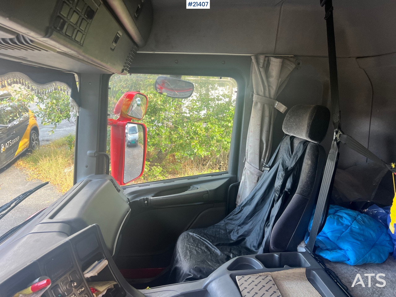 Самосвал Scania P124G: фото 27