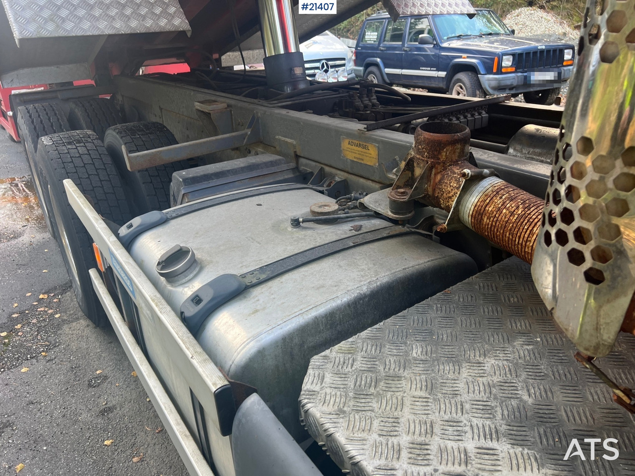 Самосвал Scania P124G: фото 22