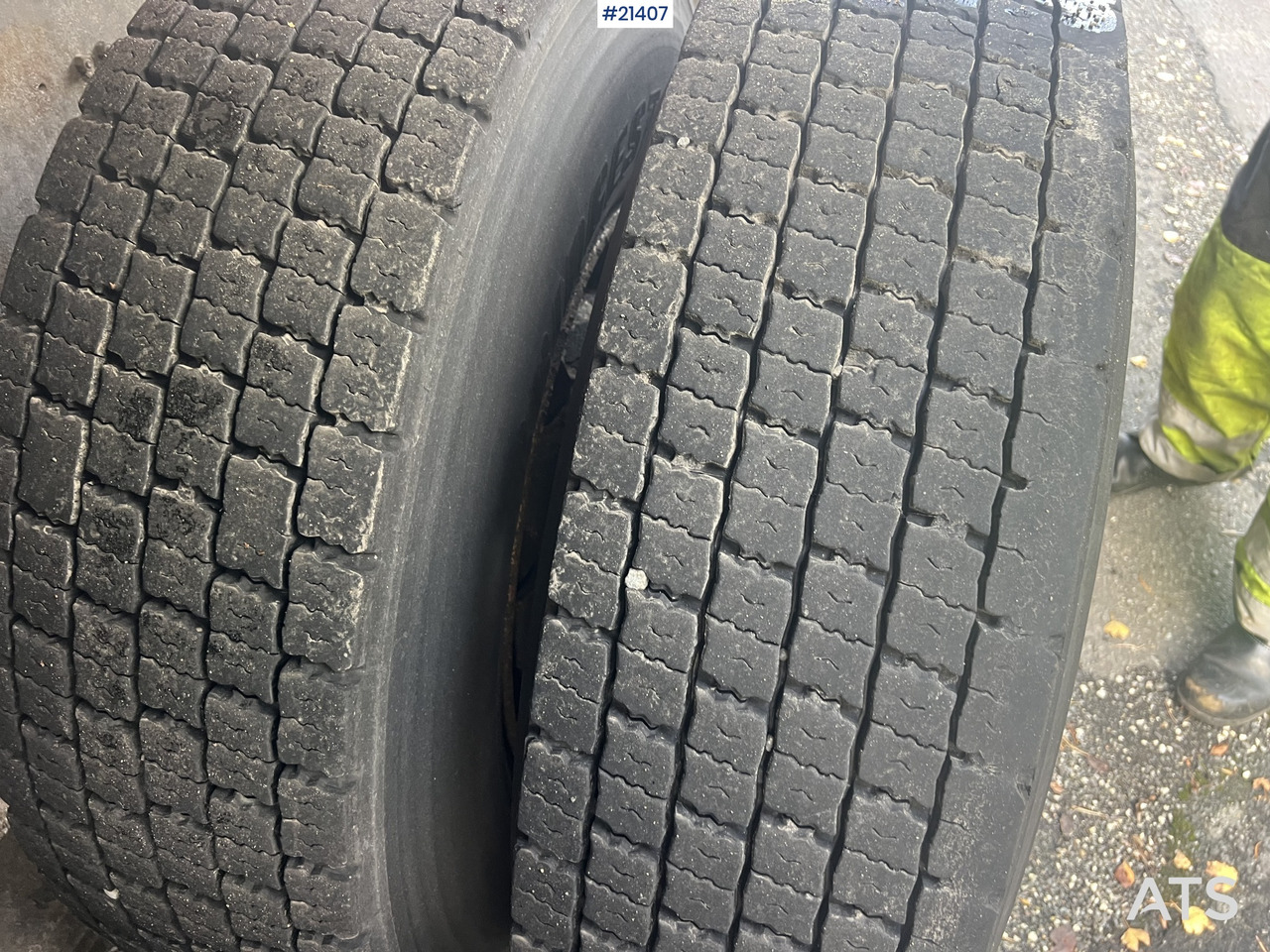 Самосвал Scania P124G: фото 16