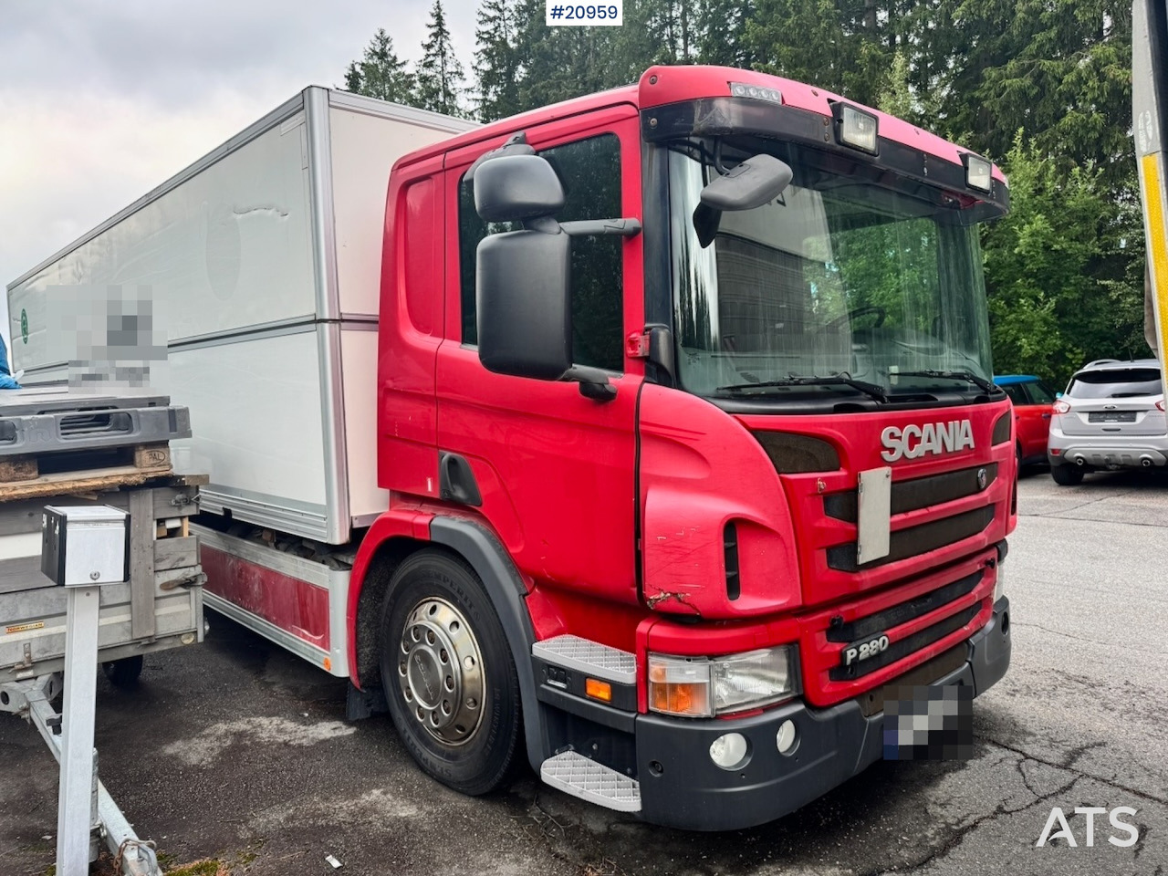 Грузовик с закрытым кузовом Scania P280: фото 7