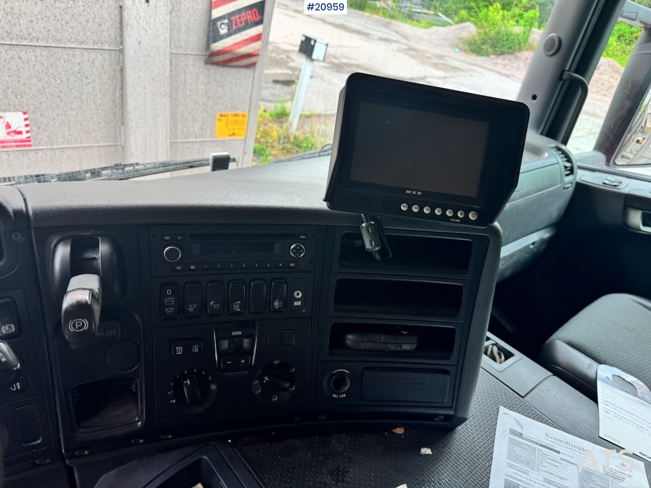 Грузовик с закрытым кузовом Scania P280: фото 25