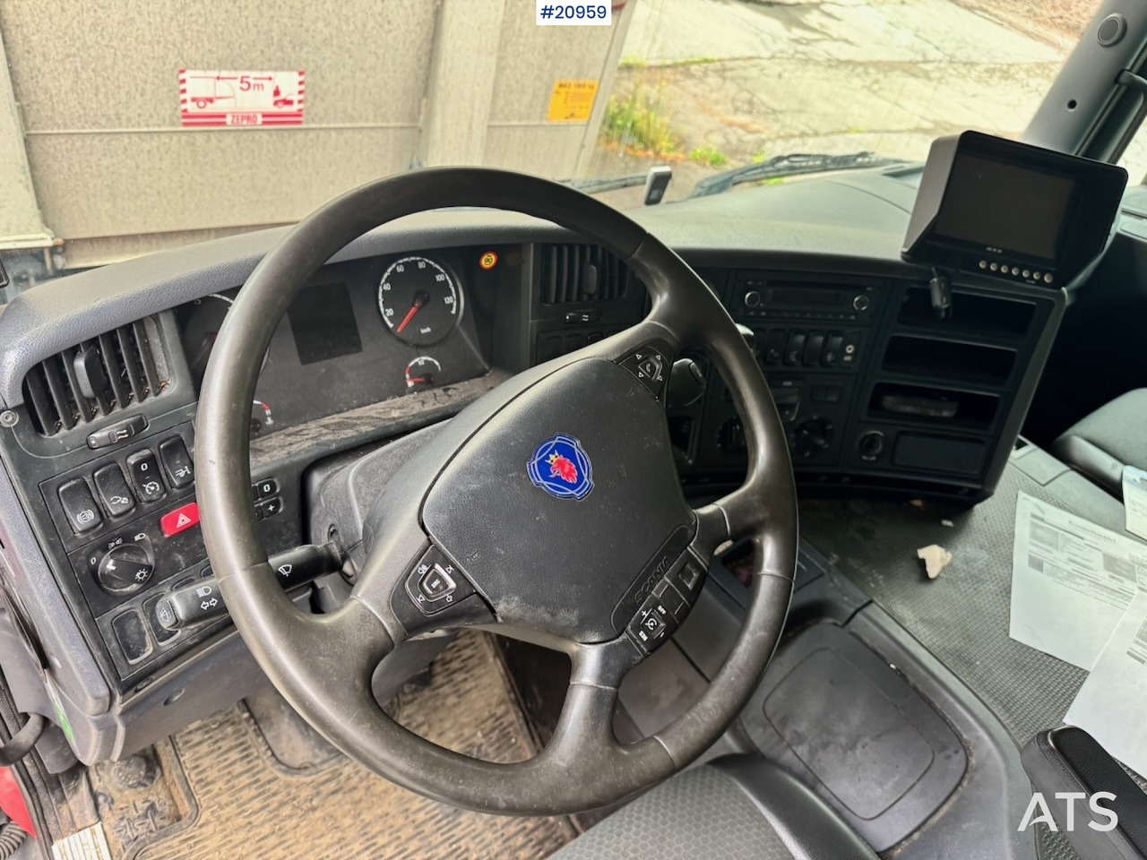 Грузовик с закрытым кузовом Scania P280: фото 24