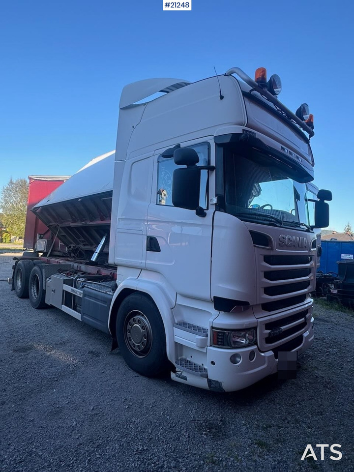 Scania R580 - Грузовик с закрытым кузовом: фото 1 Scania R580 - Грузовик с закрытым кузовом: фото 1