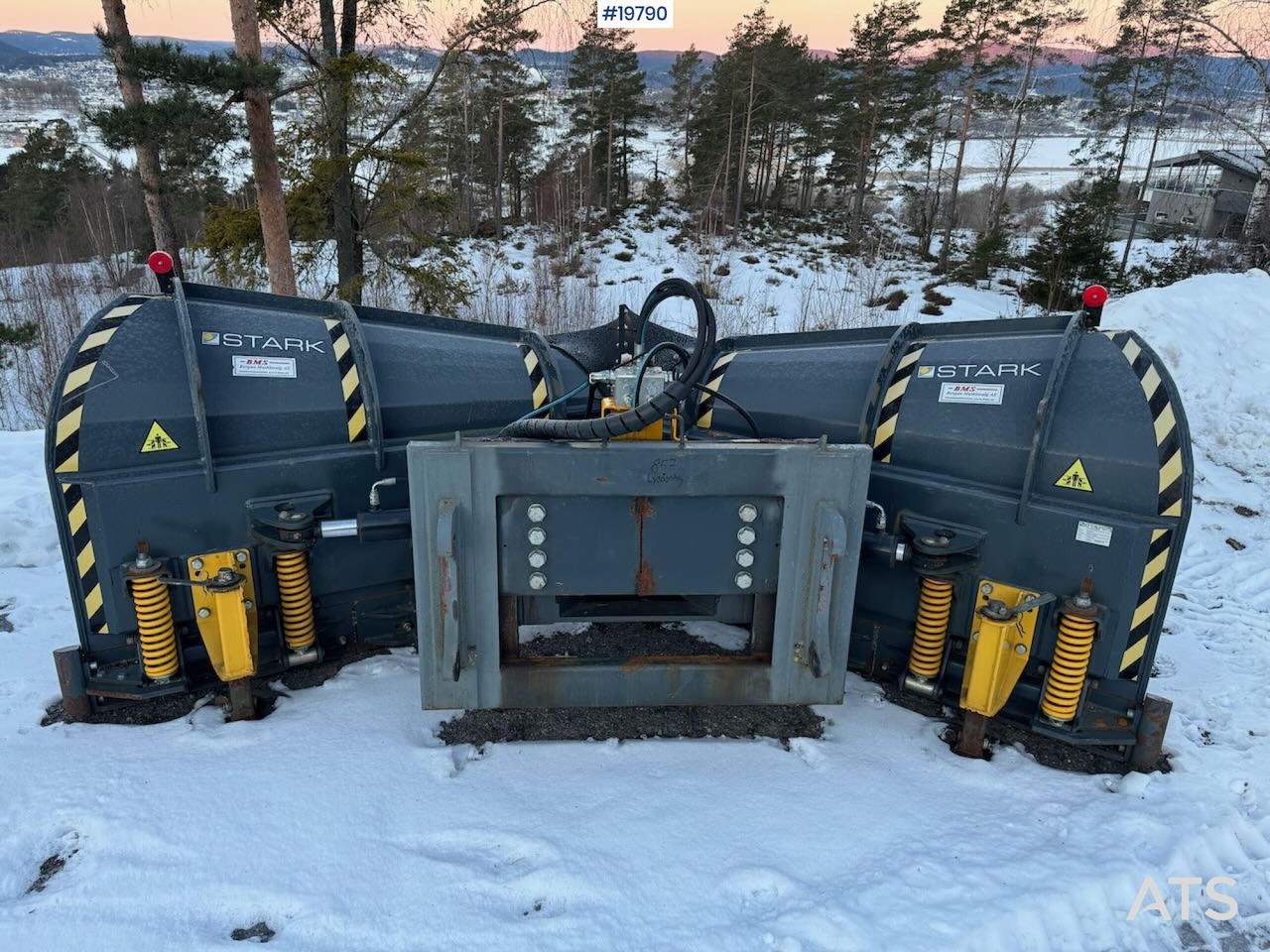 Stark NL3200 V-plog - Отвал для снега: фото 5 Stark NL3200 V-plog - Отвал для снега: фото 5