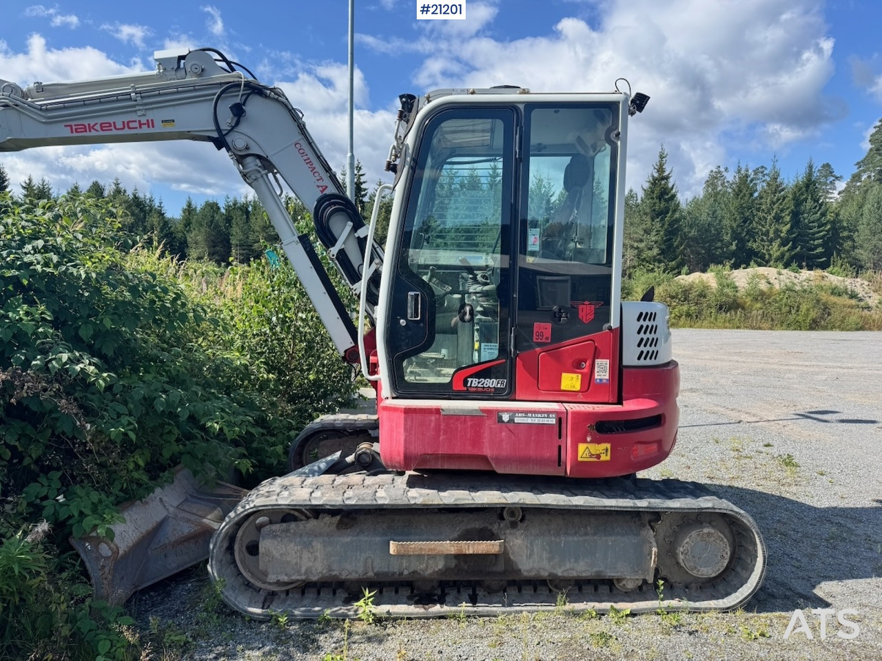 Takeuchi TB280FR - Гусеничный экскаватор: фото 2 Takeuchi TB280FR - Гусеничный экскаватор: фото 2