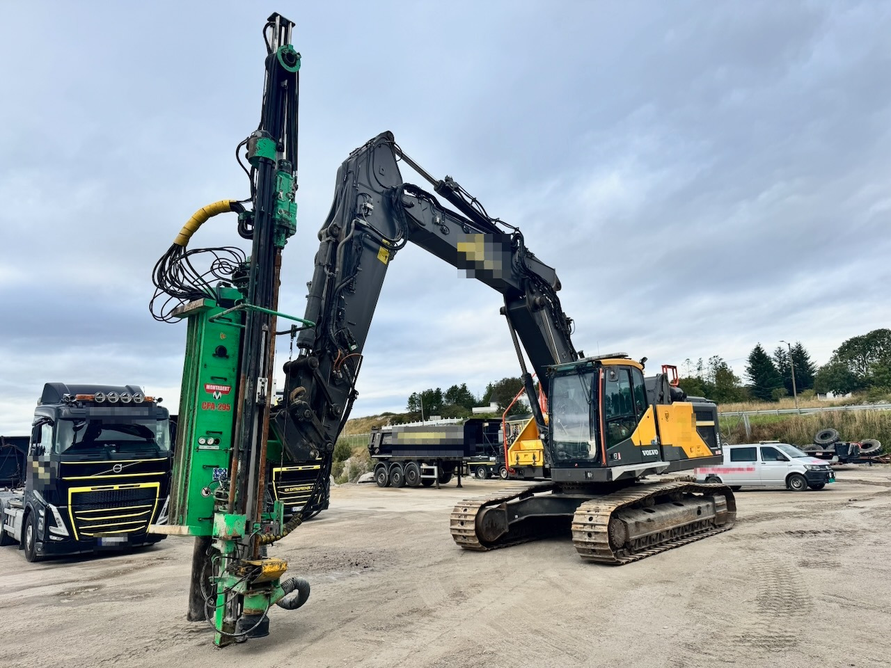 Volvo EC300 EL - Гусеничный экскаватор: фото 1 Volvo EC300 EL - Гусеничный экскаватор: фото 1