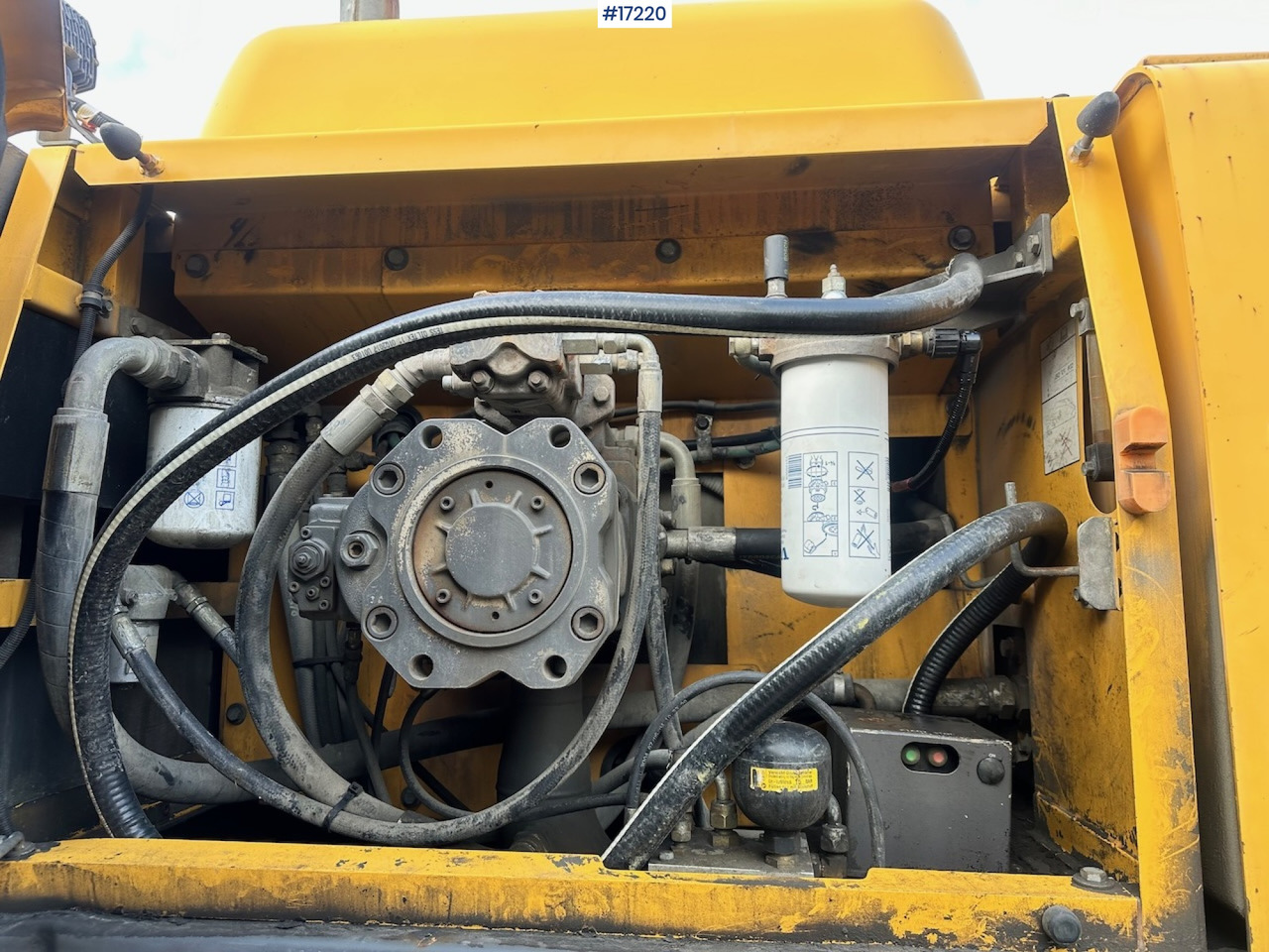 Гусеничный экскаватор Volvo EC360 BLC: фото 31