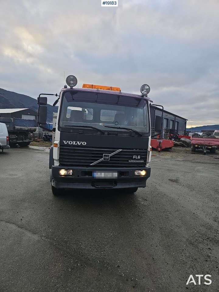 Volvo FL6 - Грузовик бортовой/ Платформа: фото 2 Volvo FL6 - Грузовик бортовой/ Платформа: фото 2