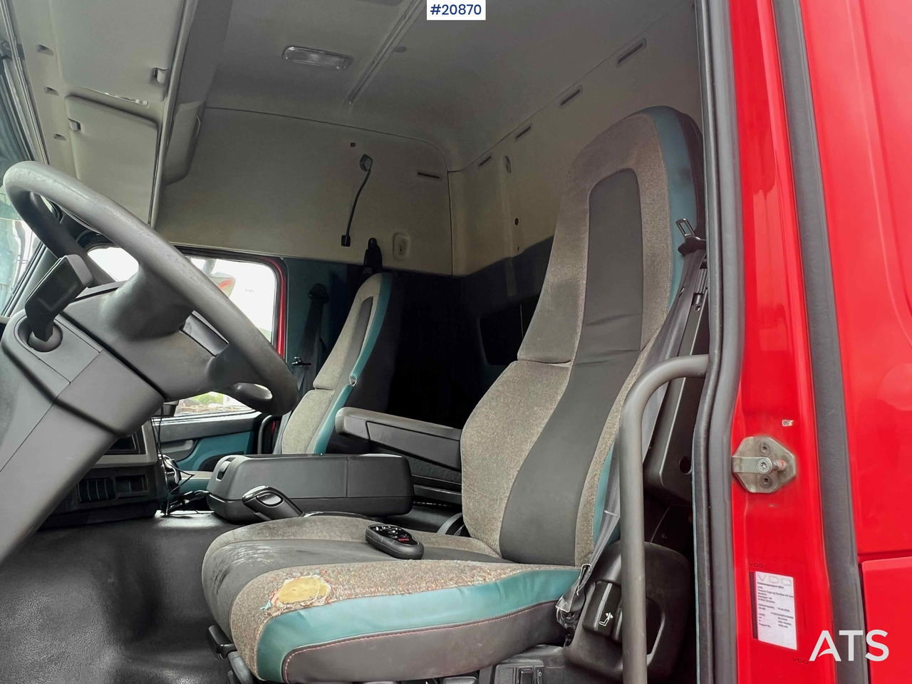 Грузовик с закрытым кузовом Volvo FM 330: фото 30