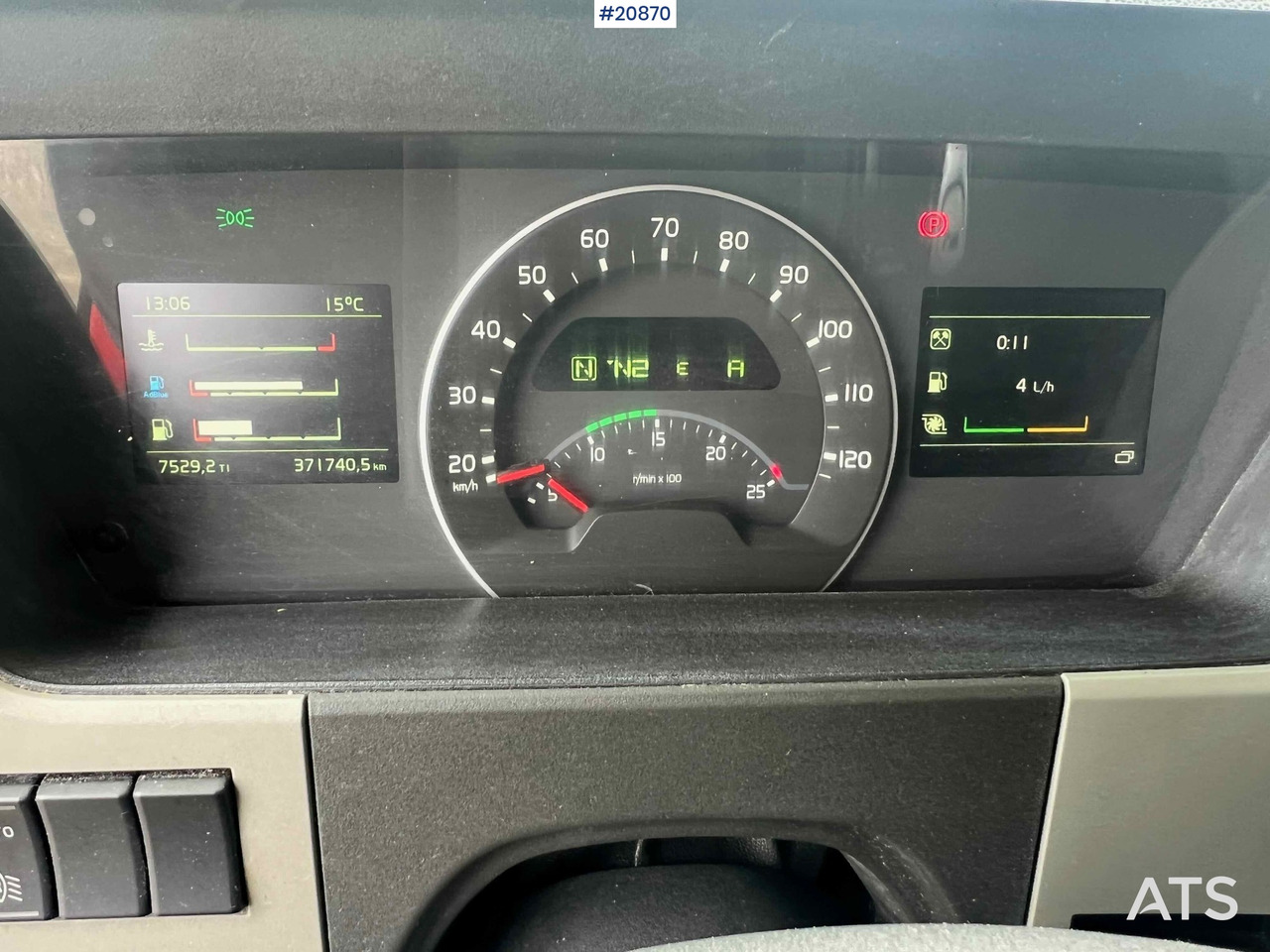 Грузовик с закрытым кузовом Volvo FM 330: фото 36