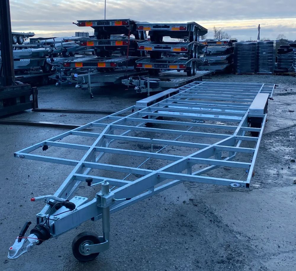 Boro - Полуприцеп-контейнеровоз/ Сменный кузов: фото 1 Boro - Полуприцеп-контейнеровоз/ Сменный кузов: фото 1