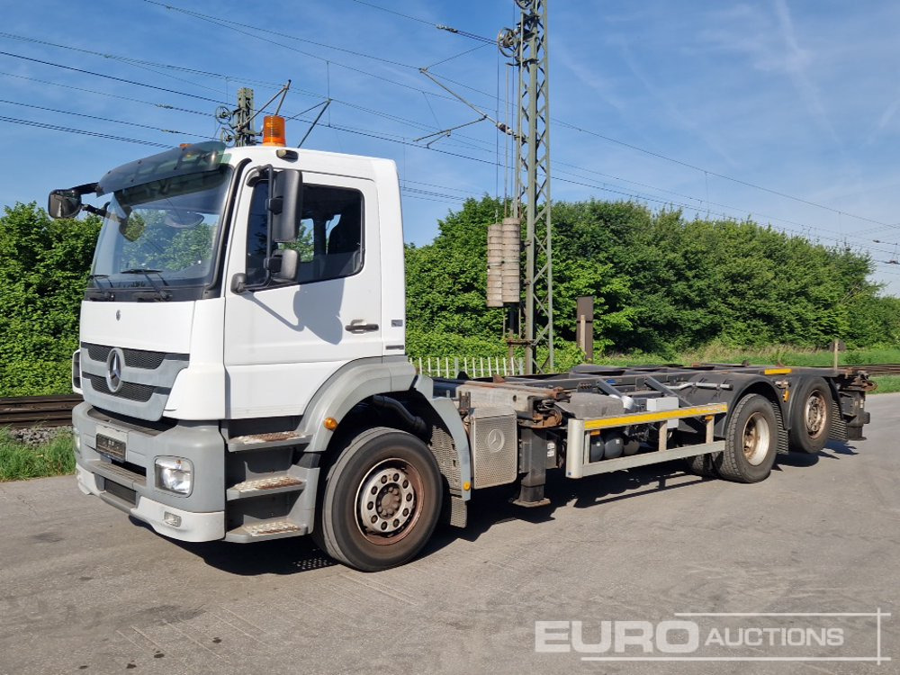 2011 Mercedes Axor 2529 - Грузовик-контейнеровоз/ Сменный кузов: фото 1 2011 Mercedes Axor 2529 - Грузовик-контейнеровоз/ Сменный кузов: фото 1