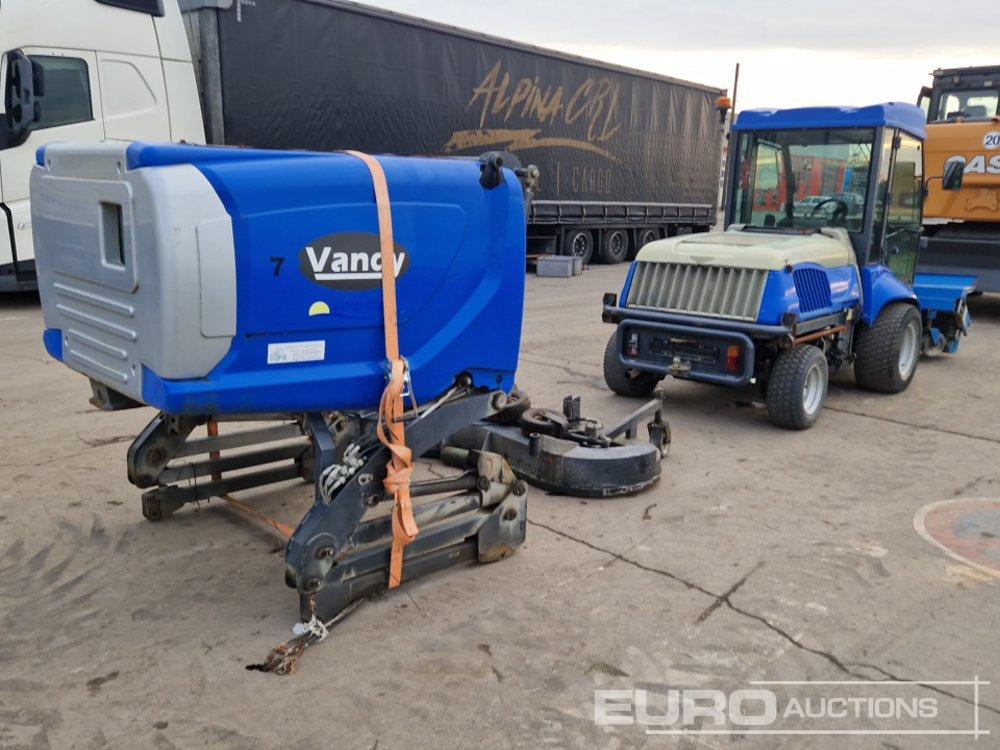 2012 CSF Sweeper Vehicle, Mower Attatchments - Квадроцикл: фото 3 2012 CSF Sweeper Vehicle, Mower Attatchments - Квадроцикл: фото 3