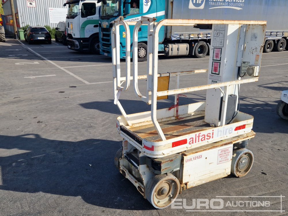 2013 JLG 1230ES - Вертикальный мачтовый подъемник: фото 3 2013 JLG 1230ES - Вертикальный мачтовый подъемник: фото 3