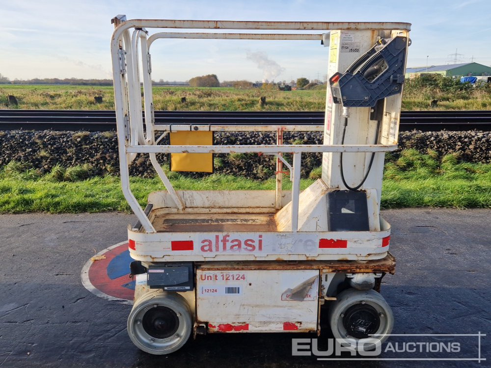 2013 JLG 1230ES - Вертикальный мачтовый подъемник: фото 2 2013 JLG 1230ES - Вертикальный мачтовый подъемник: фото 2