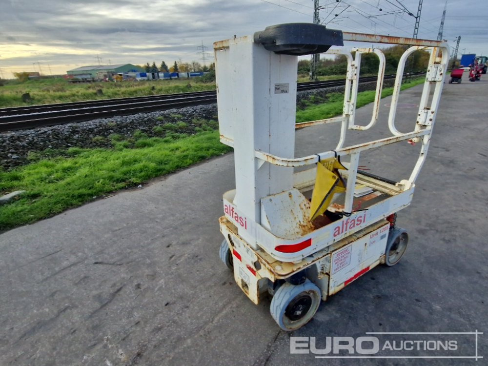 2013 JLG 1230ES - Вертикальный мачтовый подъемник: фото 3 2013 JLG 1230ES - Вертикальный мачтовый подъемник: фото 3