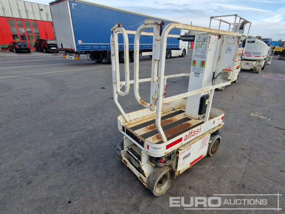 2013 JLG 1230ES - Вертикальный мачтовый подъемник: фото 3 2013 JLG 1230ES - Вертикальный мачтовый подъемник: фото 3