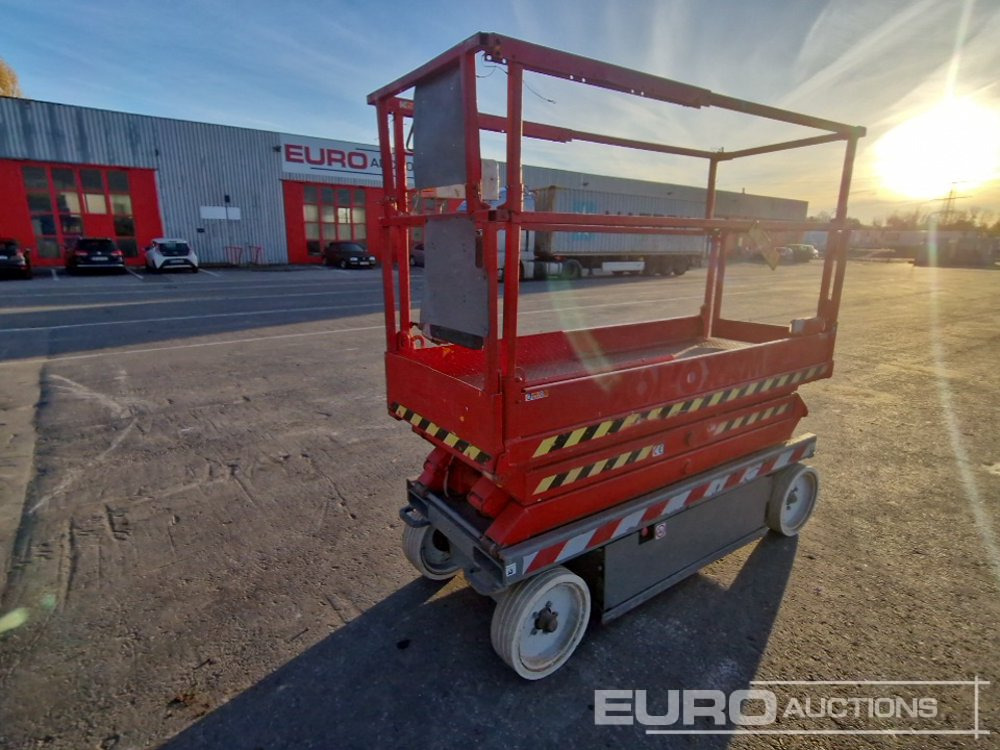 2013 SkyJack SJIII-3220 - Ножничный подъемник: фото 1 2013 SkyJack SJIII-3220 - Ножничный подъемник: фото 1