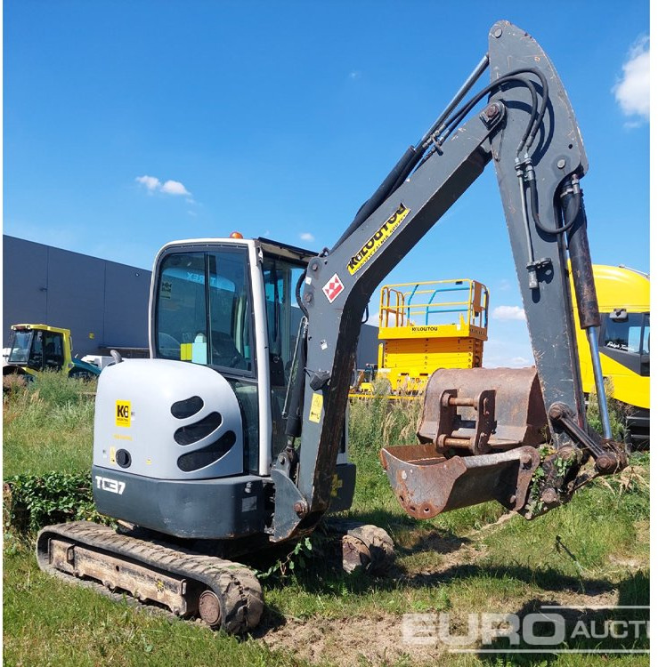 2013 Terex TC37 - Мини-экскаватор: фото 1 2013 Terex TC37 - Мини-экскаватор: фото 1