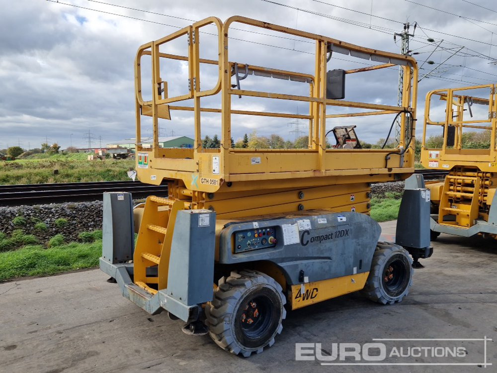 2016 Haulotte Compact 12DX - Подъёмник: фото 1 2016 Haulotte Compact 12DX - Подъёмник: фото 1