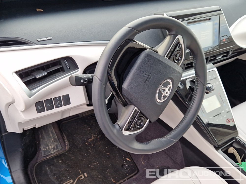 Легковой автомобиль 2017 Toyota Mirai Fuel Cell, Hydrogen Hybrid, Automatic (German Reg. Docs. Available): фото 31