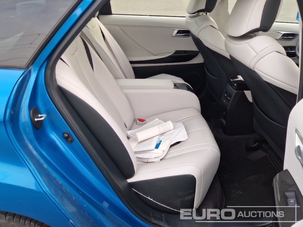 Легковой автомобиль 2017 Toyota Mirai Fuel Cell, Hydrogen Hybrid, Automatic (German Reg. Docs. Available): фото 21
