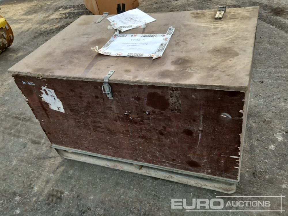 2017 Wacker Neuson Contents: 1 FUE-M/S 75A electronic frequency converter with 6 output sockets, 2 group switches and potentiometer (speed adjustment 0 - 200 Hz), 6 AR26/6/042 3.5kN external concrete - Строительное оборудование: фото 2 2017 Wacker Neuson Contents: 1 FUE-M/S 75A electronic frequency converter with 6 output sockets, 2 group switches and potentiometer (speed adjustment 0 - 200 Hz), 6 AR26/6/042 3.5kN external concrete - Строительное оборудование: фото 2