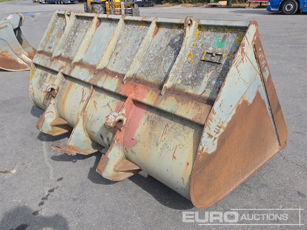 Loading Bucket Merlo Telehandler - Ковш: фото 3 Loading Bucket Merlo Telehandler - Ковш: фото 3