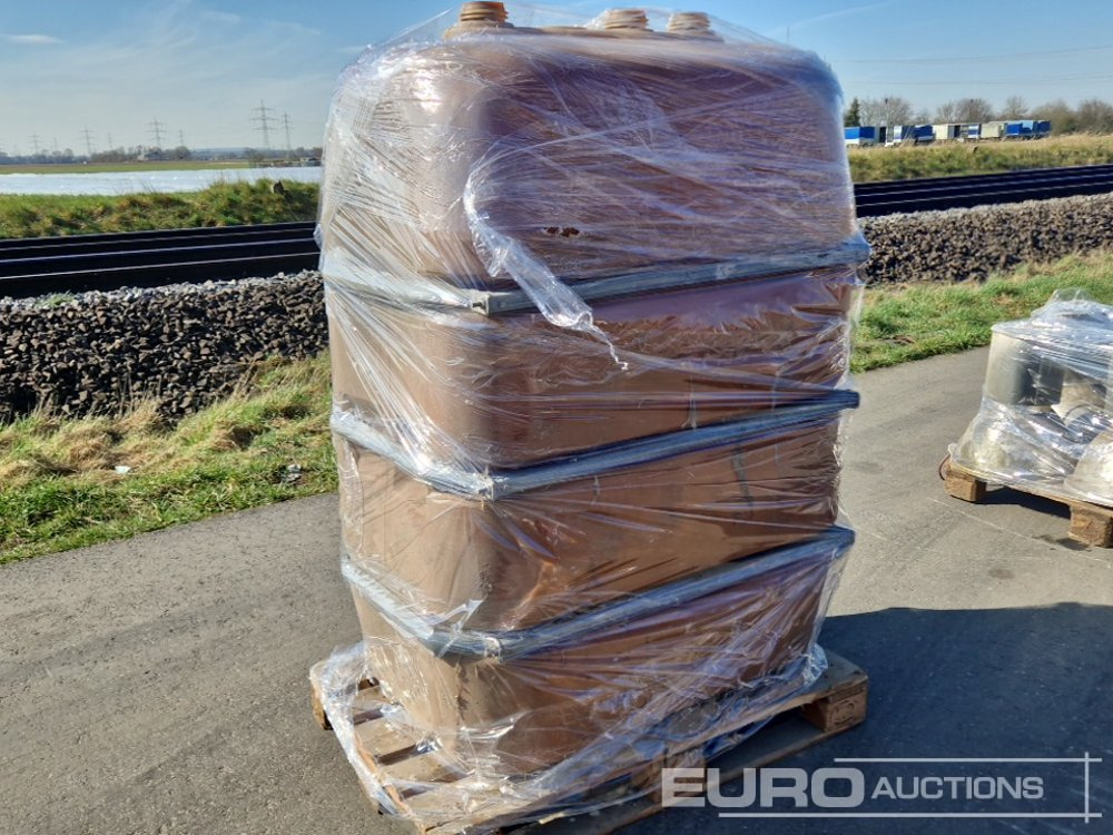 Pallet of Bowser - Строительное оборудование: фото 1 Pallet of Bowser - Строительное оборудование: фото 1