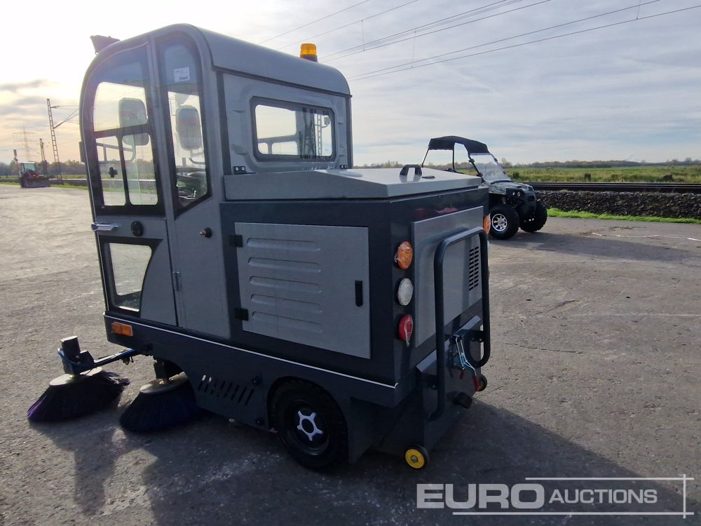 Unused 2025 Kaster S.2000 - Подметально-уборочная машина: фото 3 Unused 2025 Kaster S.2000 - Подметально-уборочная машина: фото 3