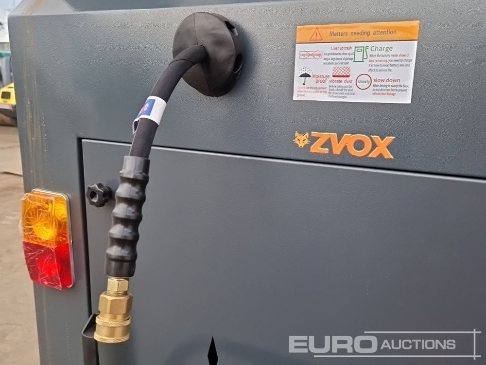 Подметально-уборочная машина Unused 2025 Zvox 2000G: фото 19