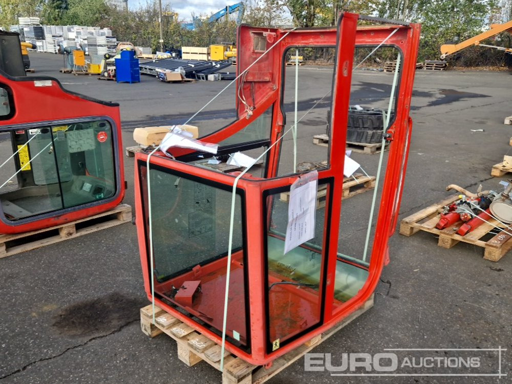 Cabin to suit Volvo ERC25D - Запчасти для Экскаваторов: фото 2 Cabin to suit Volvo ERC25D - Запчасти для Экскаваторов: фото 2