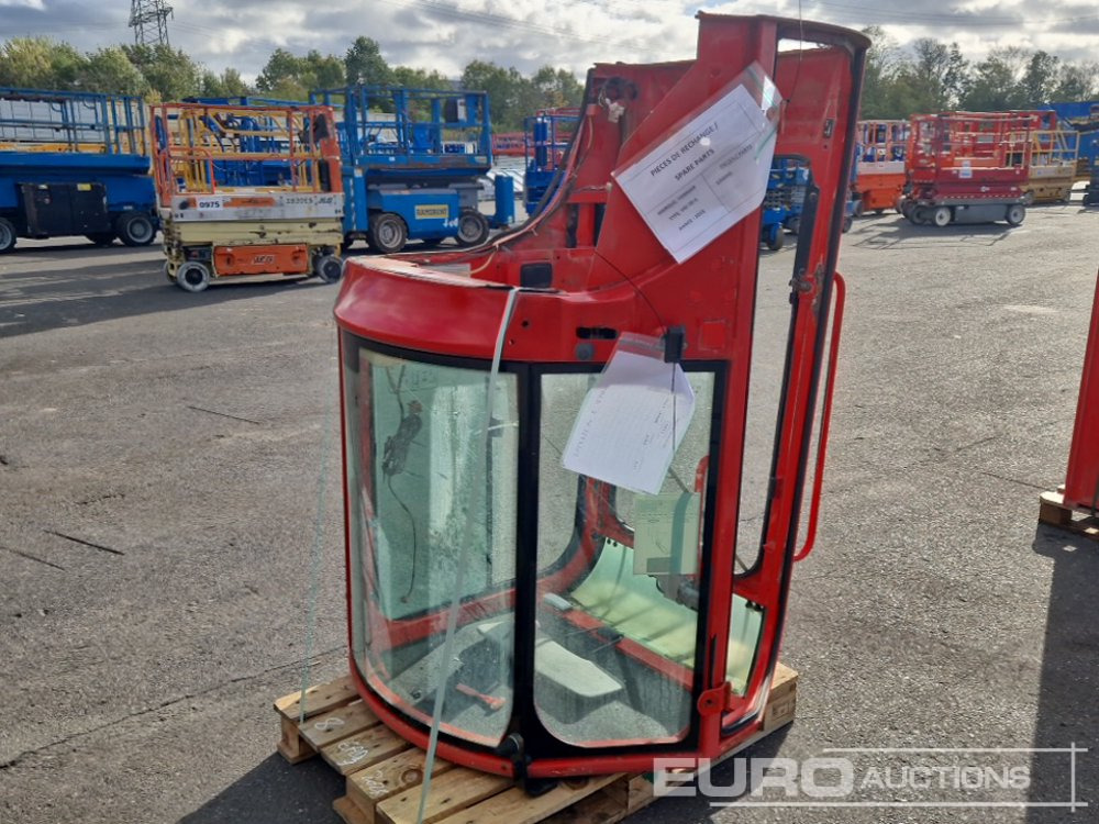 Cabin to suit Yanmar VIO20-4 - Запчасти для Экскаваторов: фото 4 Cabin to suit Yanmar VIO20-4 - Запчасти для Экскаваторов: фото 4