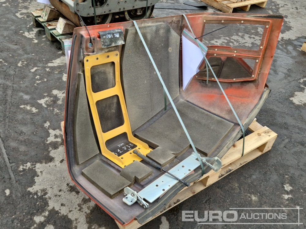 Engine Bonnet to suit Volvo ECR50D - Запчасти для Экскаваторов: фото 3 Engine Bonnet to suit Volvo ECR50D - Запчасти для Экскаваторов: фото 3