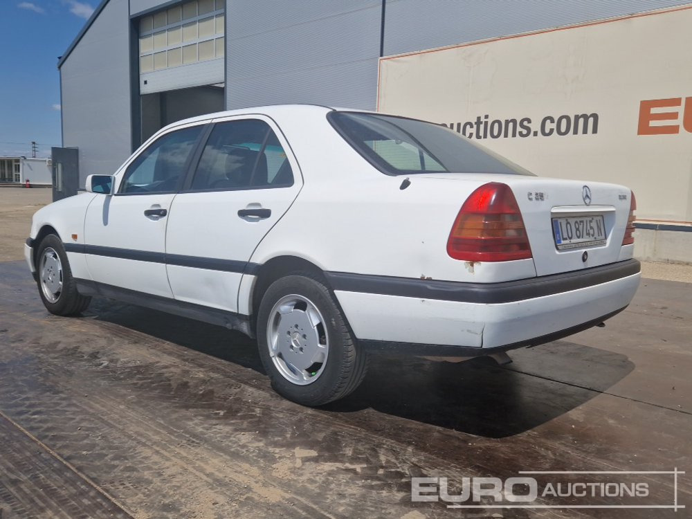 1995 Mercedes Benz C250 - Легковой автомобиль: фото 3 1995 Mercedes Benz C250 - Легковой автомобиль: фото 3