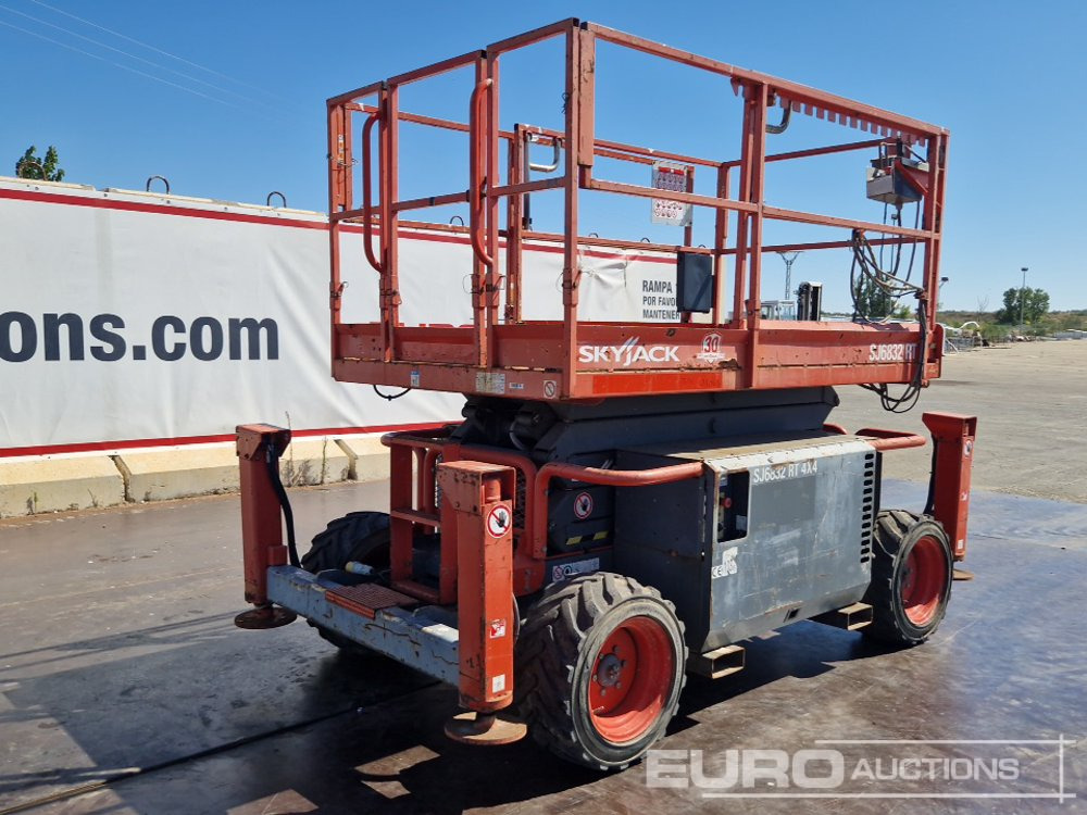 2015 SkyJack SJ6832RT - Подъёмник: фото 1 2015 SkyJack SJ6832RT - Подъёмник: фото 1