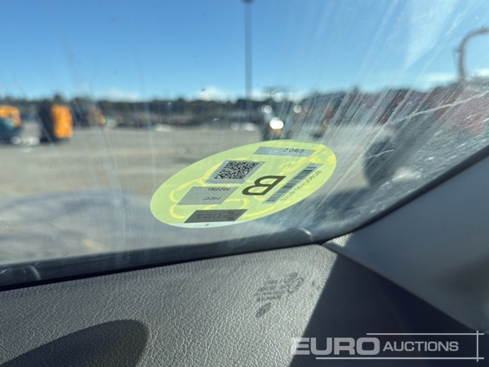 Легковой автомобиль 2015 Volkswagen Touran: фото 24 Легковой автомобиль 2015 Volkswagen Touran: фото 24