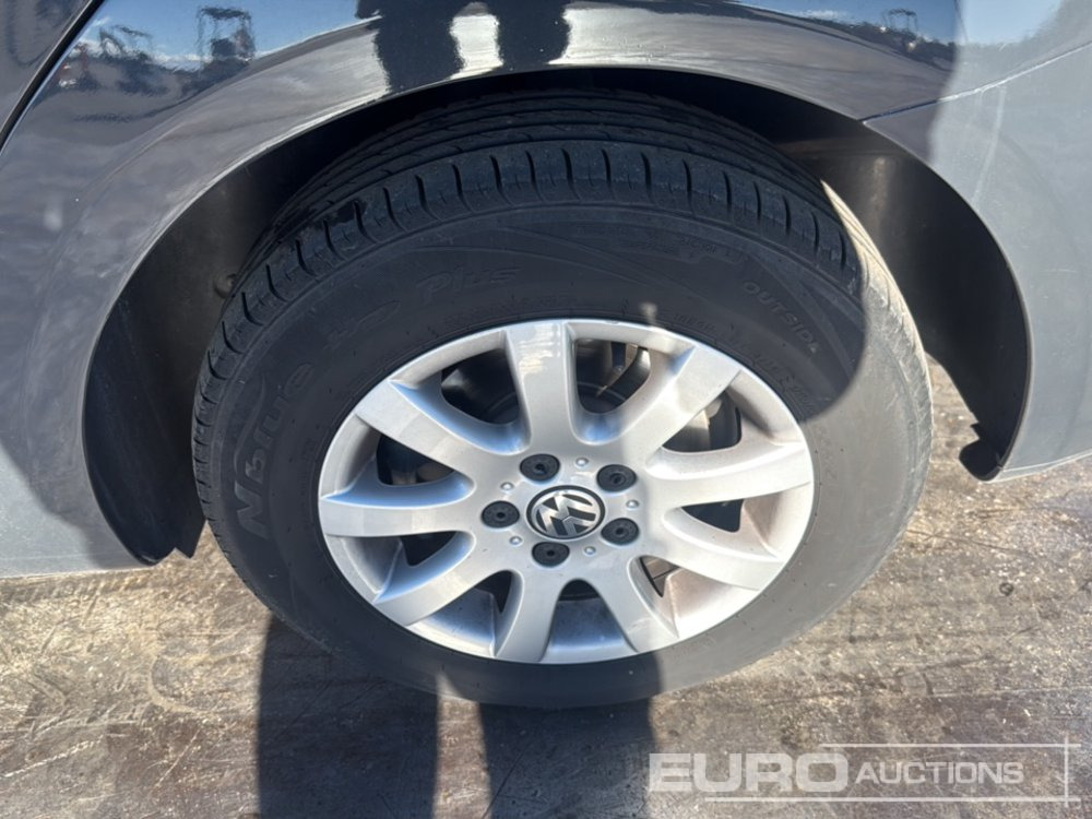 Легковой автомобиль 2015 Volkswagen Touran: фото 9 Легковой автомобиль 2015 Volkswagen Touran: фото 9