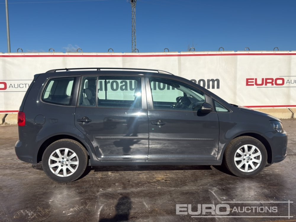 Легковой автомобиль 2015 Volkswagen Touran: фото 6 Легковой автомобиль 2015 Volkswagen Touran: фото 6