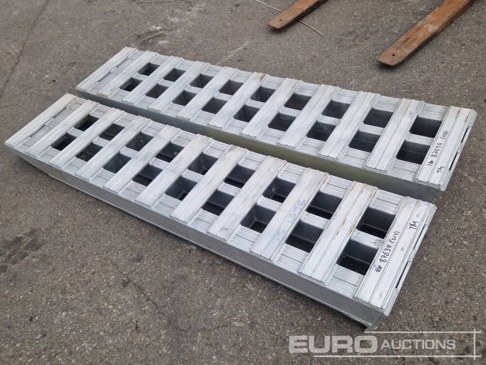 Loading Ramps - Строительное оборудование: фото 2 Loading Ramps - Строительное оборудование: фото 2