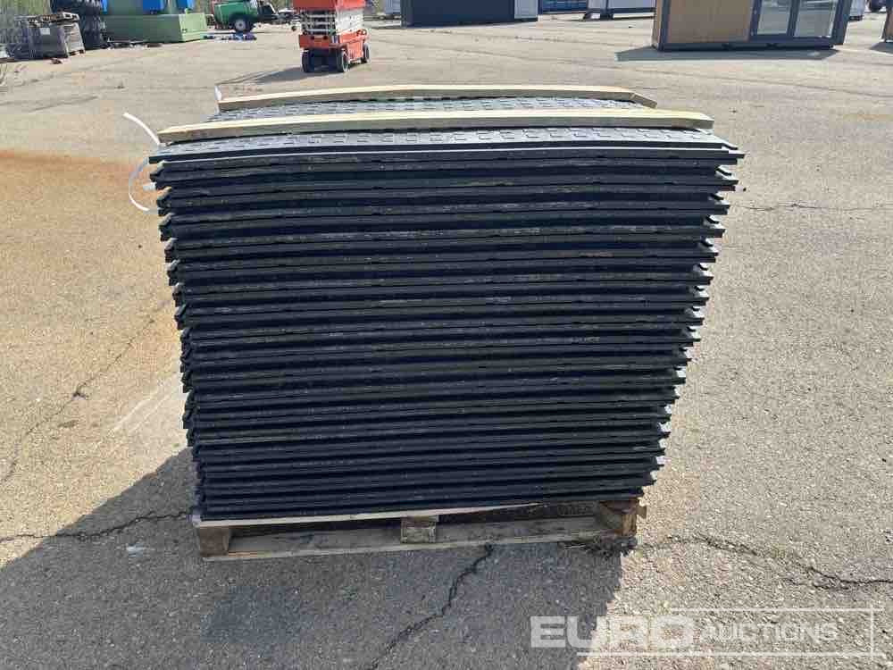 Pallet of Plastic Connectable Road Plates, 1200x800x28mm, 22kg per Plate (35 of) - Строительное оборудование: фото 2 Pallet of Plastic Connectable Road Plates, 1200x800x28mm, 22kg per Plate (35 of) - Строительное оборудование: фото 2