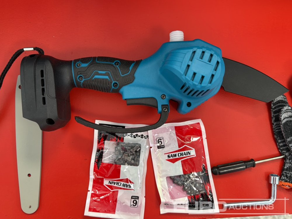 Unused 6 Inch Cordless Mini Chainsaw (Body Only) / Mini Motosierra Inalámbrica - Оборудование для гаражей/ Мастерских: фото 5 Unused 6 Inch Cordless Mini Chainsaw (Body Only) / Mini Motosierra Inalámbrica - Оборудование для гаражей/ Мастерских: фото 5
