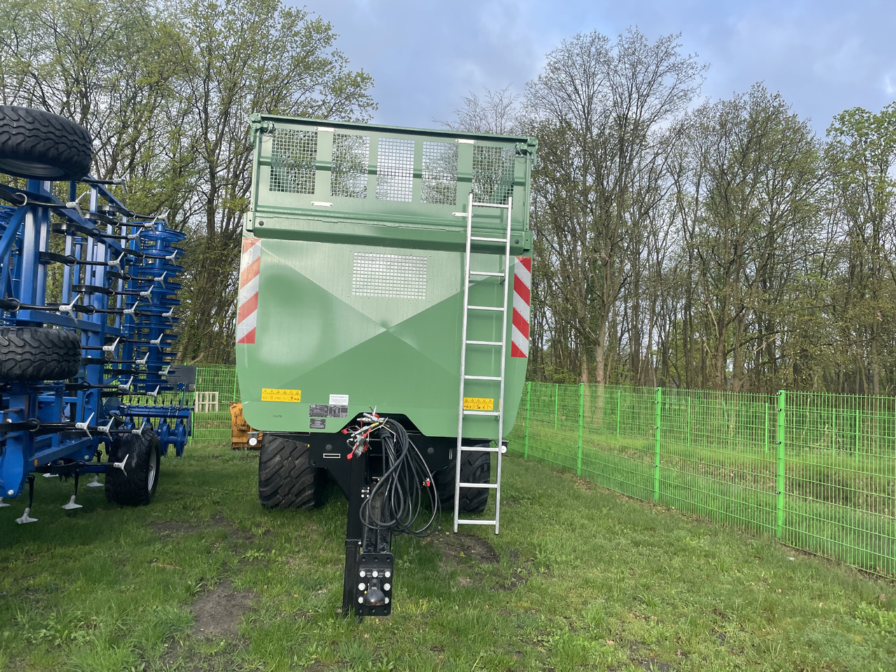 Brantner TA 24073/2 POWER-TUBE - Самосвал: фото 2 Brantner TA 24073/2 POWER-TUBE - Самосвал: фото 2