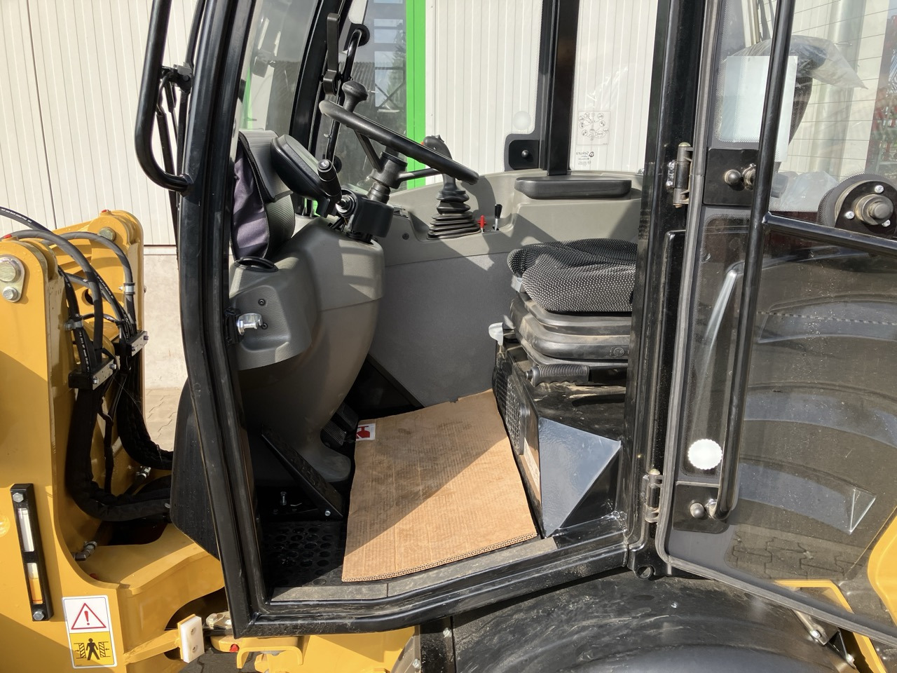 Caterpillar Zeppelin ZL35 - Колёсный погрузчик: фото 4 Caterpillar Zeppelin ZL35 - Колёсный погрузчик: фото 4