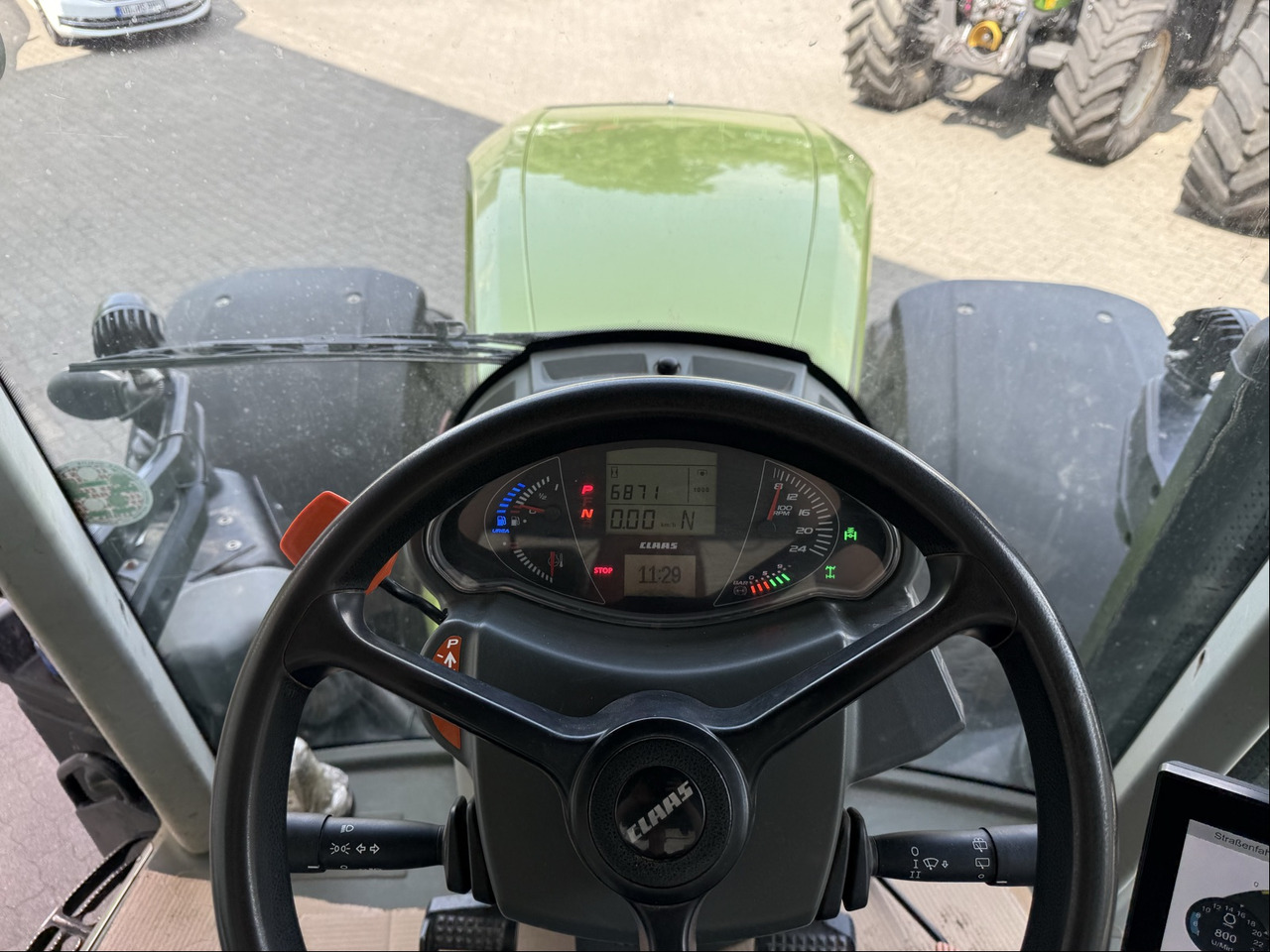 Трактор Claas Axion 960: фото 10